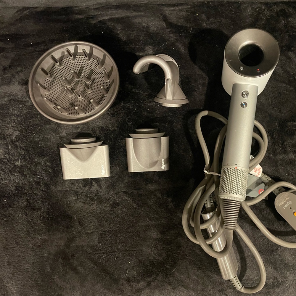 Dyson Supersonic Hair Dryer in Gray with Attachments